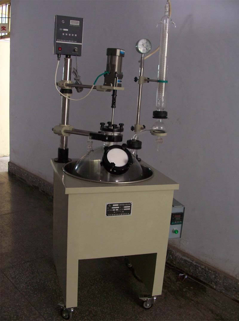 Case Chemical Glass Reactor