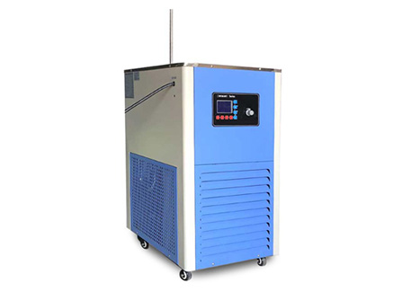 Refrigerated and Heated Circulating Water Baths